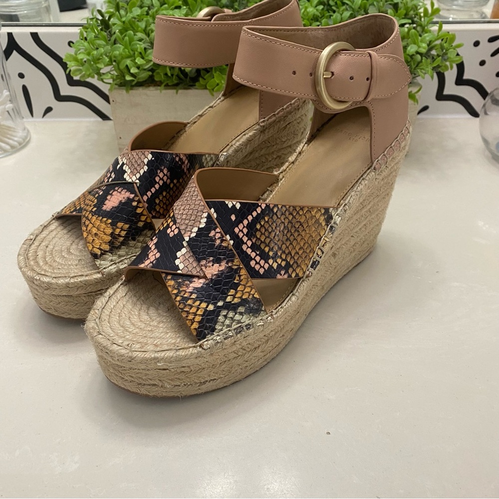 Marc Fisher LTD Snake Print Espadrille Wedge Sandals Ankle Strap‎ Buckle 8.5/39
